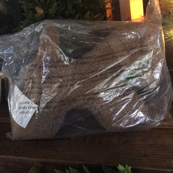 Pottery Barn Cozy Brown Teddy Faux Fur Dog Pillow with Bell Collar 🐕 - Picture 11 of 15